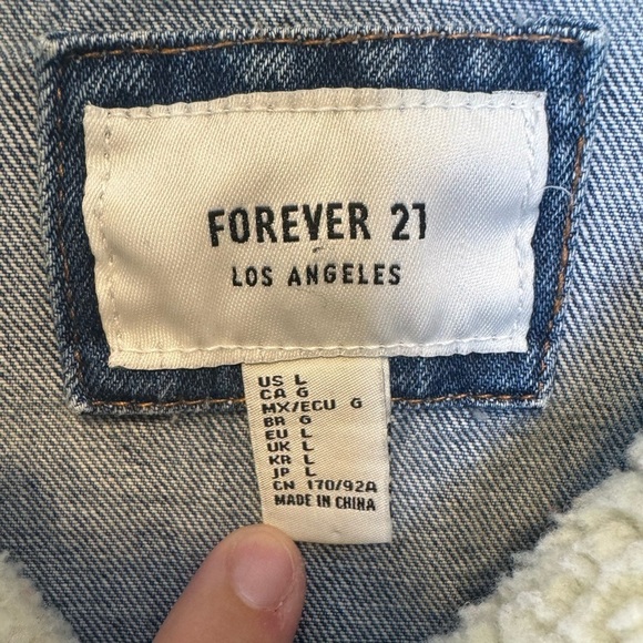 Forever 21 Jean Jacket Faux Fur Boys Large - Picture 13 of 14
